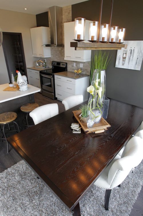 HOMES - 71 John Pelland Road in Sage Creek. Kitchen table.  Kensington Homes Rene Giroux. BORIS MINKEVICH / WINNIPEG FREE PRESS PHOTO Sept. 14, 2015