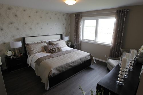 HOMES - 71 John Pelland Road in Sage Creek. Kensington Homes Rene Giroux. Master bedroom. BORIS MINKEVICH / WINNIPEG FREE PRESS PHOTO Sept. 14, 2015