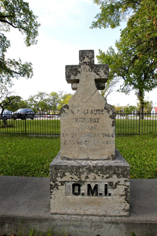 NEWS - MOVING PRIESTS GRAVES - Approximately 60 graves on the grounds of the Franco-Manitoban Cultural Centre in St. Boniface will be exhumed in fall. A cemetery established in 1913 by the Oblate Fathers, a Catholic religious order, is to be moved from its site at Des Meurons Street and Provencher Boulevard. The construction association website has an invitation to bid to disinter and move the cemetery. The old cemetery has stones dating back to at least 1914 and is located in St. Boniface. Near the corner of  BORIS MINKEVICH / WINNIPEG FREE PRESS PHOTO Sept. 14, 2015
