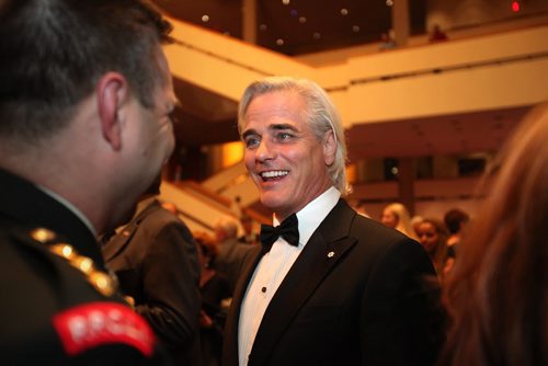 Paul Gross is all smiles as he chats  with fellow crew members of  Hyena Road and the VIP crowd on the second level of the Centennial Concert Hall Wednesday evening just prior to an exclusive screening of the show.  \  Sept 23, 2015 Ruth Bonneville / Winnipeg Free Press