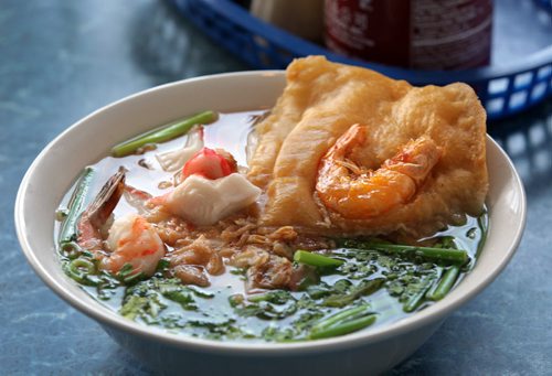 Nhu Quynh Vietnamese Restraunt Review. Pnom Penh soup with crepe and shrimp.  See Warhaft review. September 25, 2015 - (PHIL HOSSACK / WINNIPEG FREE PRESS)