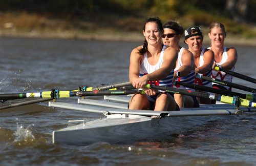 Members of the Wpg Rowing Club, Kaelyn Gauthier (front), Christina Blouw, Shelby Brisbin and Amy Krocker go for one last loop at the end of the regatta at the Wpg Rowing Club Saturday.  The team participated in the annual "Head of the Red" regatta where teams with the Winnipeg Rowing Club and The Manitoba Rowing Association join together  to compete with visiting teams on the Red River.    Standup Photo  Sept 26, 2015 Ruth Bonneville / Winnipeg Free Press