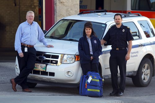 Emergency Program in the Community (EPIC). (L-R) Dr. Robert Grierson, medical director, Winnipeg Fire and Paramedic Service, Ryan Sneath, director of the community paramedic program with WFPS, and Karen Martin, paramedic who works mainly with the community paramedic program. BORIS MINKEVICH / WINNIPEG FREE PRESS  Sept. 28, 2015