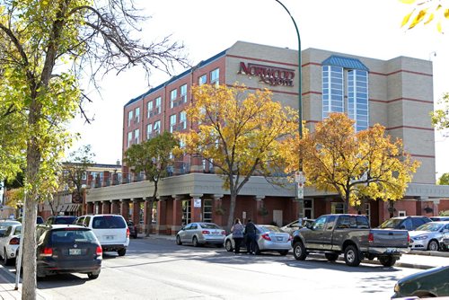 Outside photos of the Norwood Hotel on Marion.  For Dave Sanderson story. Oct 03, 2015 Ruth Bonneville / Winnipeg Free Press