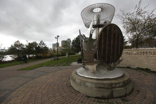 October 5, 2015 - 151005  - The Scots Monument which was partially funded by the St, Andrews Society photographed Monday, October 5, 2015. A group within the society is challenging the new bylaw which allows women into the organization. John Woods / Winnipeg Free Press