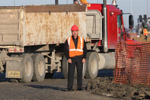 Lance Vigfusson, Deputy Minister of Manitoba Infrastructure and Transportation. At the construction site at Hyw 59 North and 101- See Dan Lett Story-Oct 06, 2015   (JOE BRYKSA / WINNIPEG FREE PRESS)