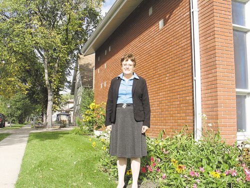 Canstar Community News Dawn Ballantine-Dickson, minister at John Black Memorial United Church (898 Henderson Hwy.), is hosting a forum on restorative justice on Sat., Nov. 14. (SHELDON BIRNIE/CANSTAR/THE HERALD)