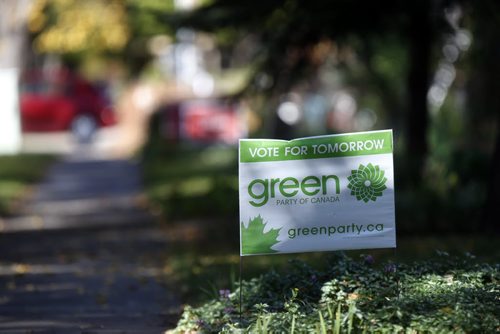 This sign is on Home Street in the Wolseley neighbourhood where the Green Party support is highest in Winnipeg.    Inayat Singh  story  Wayne Glowacki / Winnipeg Free Press October 6 2015