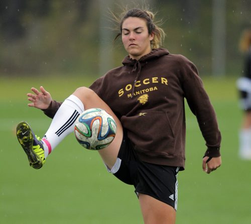 U of M Womens Soccer practice in the rain.  Goaltender and co-captain Chloe Werle.  BORIS MINKEVICH / WINNIPEG FREE PRESS  OCT 7, 2015