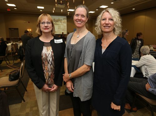 (L-R): Bookmates executive director Monica Dinney with donors Dr. Ann Loewen and Debbie Stiles at Bookmates' fifth annual Breakfast With Bookmates event Oct. 7, 2015 at the Viscount Gort Hotel. Proceeds from the event support Bookmates family literacy programs in communities around the province. Photo by Jason Halstead/Winnipeg Free Press