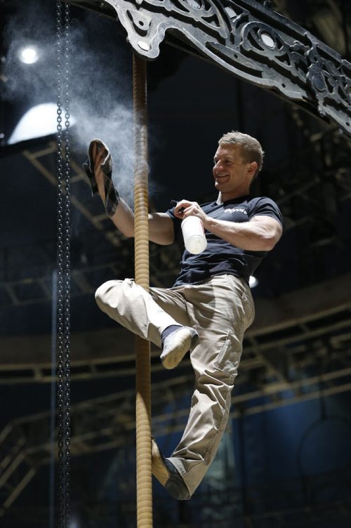 September 29, 2015 - 150929  -  Cavalier's Michel Charron prepares for his evening show on the carousel  Tuesday, September 29, 2015. John Woods / Winnipeg Free Press