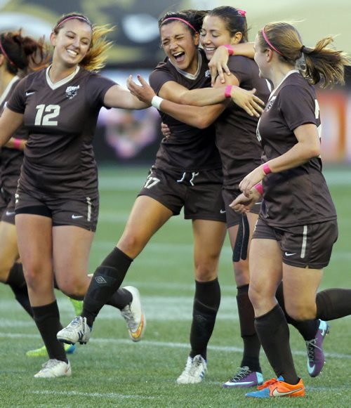 Universtity womens soccer at IGF. University of Manitoba #17 Chelsea Dubiel celebrates after scoring a goal against the University of Winnipeg. BORIS MINKEVICH / WINNIPEG FREE PRESS  OCT 9, 2015