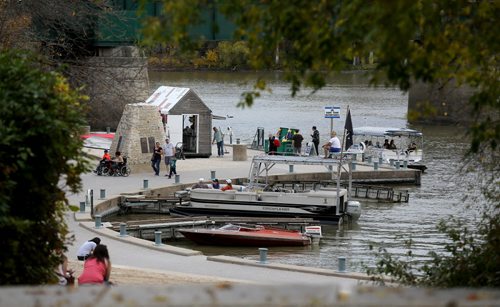 Marina, docks, Assiniboine River. At The Forks. For RIVER PROJECT Sunday, October 11, 2015. (TREVOR HAGAN/WINNIPEG FREE PRESS)