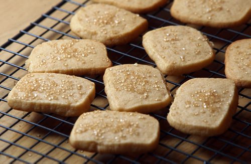 Food Front - Maple Shortbread Cookies. BORIS MINKEVICH / WINNIPEG FREE PRESS  OCT 23, 2015