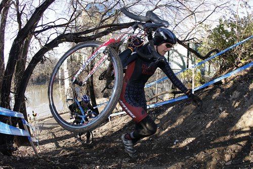 October 24, 2015 - 151024  -  Athletes compete in the Canadian Cyclocross Championships at The Forks Saturday, October 24, 2015. John Woods / Winnipeg Free Press