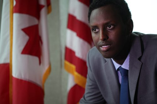 Photo of Hamse Warfa, a guest of the US consulate, here to speak about his experiences as a Somali refugee successfully chasing the American dream.  For Carol Sanders story. Photo taken in the US Consulate office in TD Building.    Oct 28, 2015 Ruth Bonneville / Winnipeg Free Press