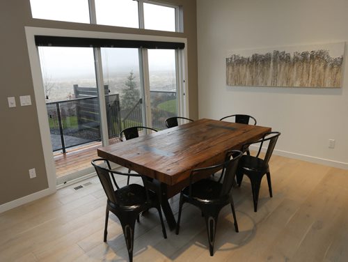 Homes. 37 Big Sky Drive in Oak Bluff West. The dining area.  Artista Homes sales is rep Jennifer Gulay. Wayne Glowacki / Winnipeg Free Press Nov. 2  2015