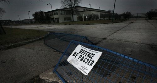 Vacant decaying military infrastructure along Taylor avenue near Grant. See Kapyong stories..... November 4, 2015 - (Phil Hossack / Winnipeg Free Press)