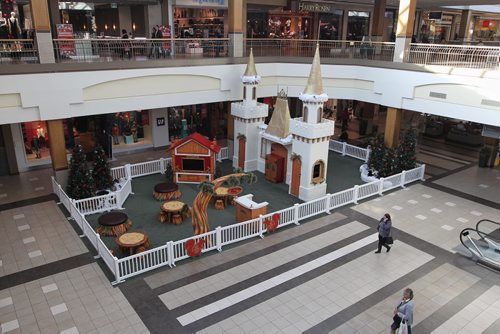 Santa's Park is almost ready to open at Polo Park Shopping Centre Monday afternoon.  151109 November 09, 2015 MIKE DEAL / WINNIPEG FREE PRESS
