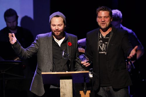 November 10, 2015 - 151110 - Doc Walker wins the Impact Award at the Manitoba Country Music Awards in the Park Theatre Tuesday, November 10, 2015. John Woods / Winnipeg Free Press