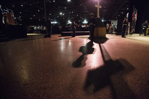 Thousands of people celebrate Remembrance Day at the RBC Convention Centre in Winnipeg on Wednesday, Nov. 11, 2015.   (Mikaela MacKenzie/Winnipeg Free Press)