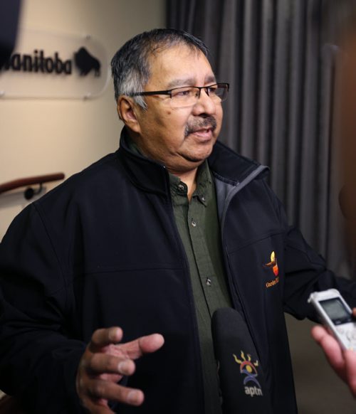 Arnold Flett, Garden Hill First Nation Chief at the news conference where Manitobas Aboriginal Affairs Minister Eric Robinson has called for an inquiry Friday into the case of two northern babies switched at birth. Mary Agnes Welch  story  Wayne Glowacki / Winnipeg Free Press Nov. 13   2015