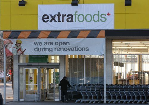 Extra Foods on Goulet will change to a No Frills store soonSee Biz story Nov 13, 2015   (JOE BRYKSA / WINNIPEG FREE PRESS)