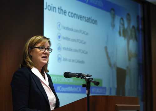 Jane Rooney, Financial Literacy Leader with the Financial Consumer Agency of Canada speaks at Great-West Life Assurance Company about financial literacy. Her presentation is entitled "10 Healthy Habits of Consumer Financial Management." Geoff Kirbyson story Wayne Glowacki / Winnipeg Free Press Nov. 19   2015
