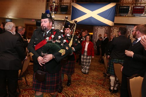 A bagpiper pipes in veterans of the 78th Fraser Highlanders and the Queens Own Cameron Highlanders of Canada at the St. Andrews Society of Winnipeg's 145th annual celebration dinner on Nov. 20 at the Fort Garry Hotel.  Photo by Jason Halstead/Winnipeg Free Press RE: Social Page, Nov. 28, 2015