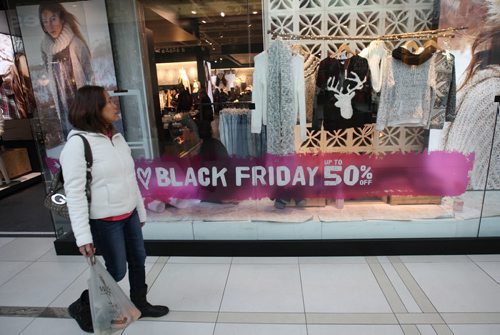 Black Friday signage at Garage in St Vital Centre  -BizNov 25, 2015   (JOE BRYKSA / WINNIPEG FREE PRESS)