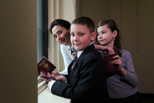 Polish immigrant, Marta Placzek and her kids, son, Jakub - 8yrs and daughter, Justyna -11yrs, have found a place to call their own through the local Polish community. See Carol Sanders story.  Nov 25, 2015 Ruth Bonneville / Winnipeg Free Press