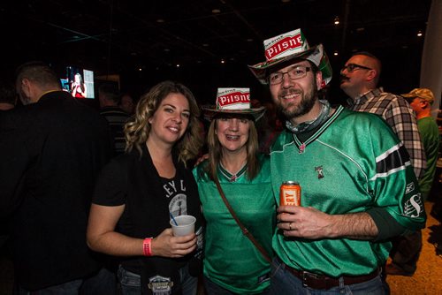 Lisa Wilhelm (left), Cherie Wilhelm (centre) and Scott Wilhelm (right) during the Grey Cup Manitoba Craft Beer Concert Series Thursday evening at the RBC Convention Centre. 151126 - Thursday, November 26, 2015 -  MIKE DEAL / WINNIPEG FREE PRESS