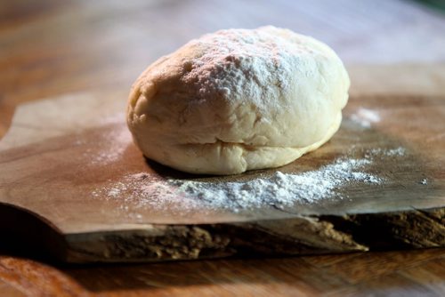 ENT: Recipe swap Pizza dough, pesto pizza topping.   Nov 27, 2015 Ruth Bonneville / Winnipeg Free Press