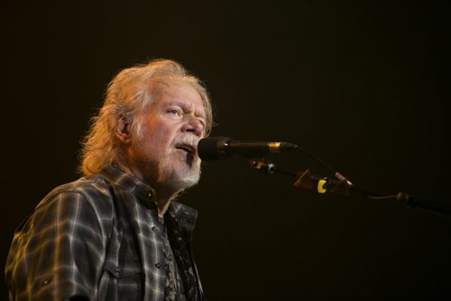 Randy Bachman performs at the Grey Cup gala dinner in Winnipeg on Saturday, Nov. 28, 2015.   (Mikaela MacKenzie/Winnipeg Free Press)