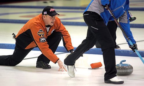 BORIS MINKEVICH / WINNIPEG FREE PRESS 080123 Nate Asham throws the rock.