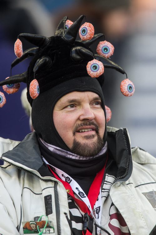 Fans get into the spirit before the Grey Cup championship game against the Edmonton Eskimos and the Ottawa Redblacks in Winnipeg, November 29, 2015. 151129 - Sunday, November 29, 2015 -  MIKE DEAL / WINNIPEG FREE PRESS