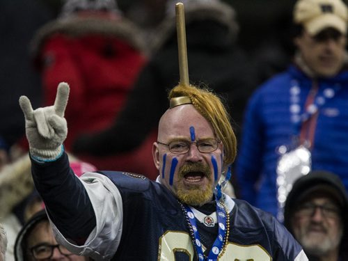 Fans react in the second quater of the Grey Cup championship game against the Edmonton Eskimos and the Ottawa Redblacks in Winnipeg, November 29, 2015. 151129 - Sunday, November 29, 2015 -  MIKE DEAL / WINNIPEG FREE PRESS