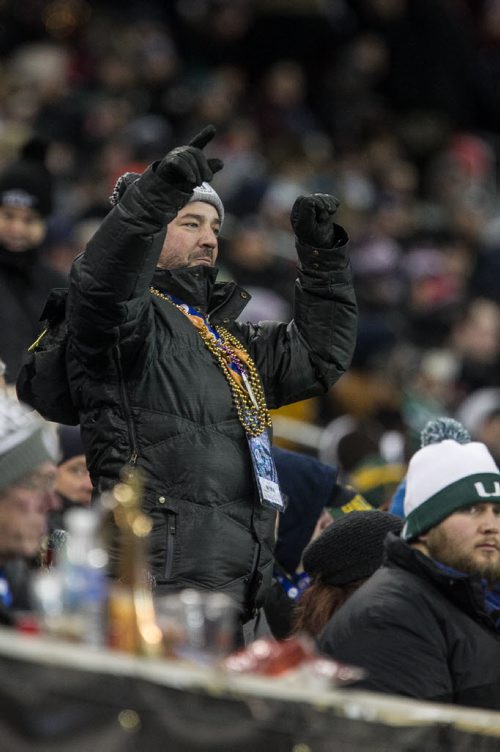 Fans react in the second quater of the Grey Cup championship game against the Edmonton Eskimos and the Ottawa Redblacks in Winnipeg, November 29, 2015. 151129 - Sunday, November 29, 2015 -  MIKE DEAL / WINNIPEG FREE PRESS