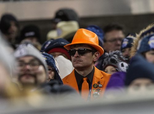 Fans react in the second quater of the Grey Cup championship game against the Edmonton Eskimos and the Ottawa Redblacks in Winnipeg, November 29, 2015. 151129 - Sunday, November 29, 2015 -  MIKE DEAL / WINNIPEG FREE PRESS