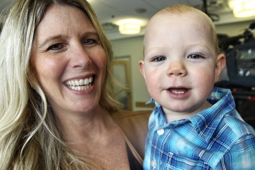Julie Gislason and Brody her 16 month-old son. Brody received donor human milk while staying at the Health Sciences Centres NICU. The Winnipeg Regional Health Authority (WRHA) will announced, Wednesday morning, a new breast milk drop site at the Birth Centre in Winnipeg. The new breast milk drop site will benefit premature and sick infants and will open in January 2016. 151202 December 02, 2015 MIKE DEAL / WINNIPEG FREE PRESS