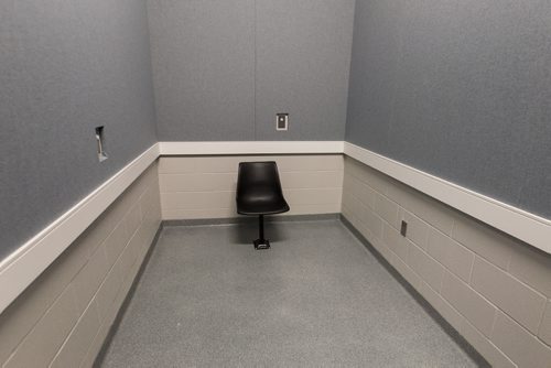 A tour of the new Winnipeg Police Service Headquarters at 245 Smith Street. An interview room with a chair bolted to the floor. 151214 - Monday, December 14, 2015 -  MIKE DEAL / WINNIPEG FREE PRESS