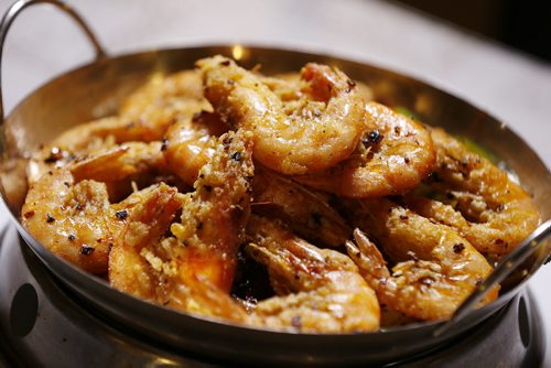 December 14, 2015 - 151214  -  Prawns with celery and potato with wild peppers at the Sunshine Chinese Restaurant Monday, December 14, 2015.  John Woods / Winnipeg Free Press