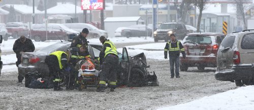 One sent to hospital after a multi-vehicle crash on Main St. at Rupertsland Blvd. All Main St. north bound lanes clossed. Wayne Glowacki / Winnipeg Free Press Dec. 15   2015