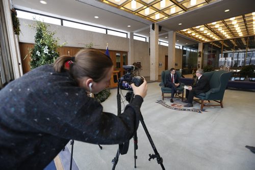 Mikaela MacKenzie records Mayor Brian Bowman at Winnipeg City Hall for year in review. Aldo Santin story.Wayne Glowacki / Winnipeg Free Press Dec. 16   2015