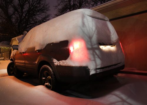 Nightmare on Elm St -  A van is remote started while covered in deep snow in the back lane on Elm St in River Heights Thursday morning- Standup PhotoDec 17, 2015   (JOE BRYKSA / WINNIPEG FREE PRESS)