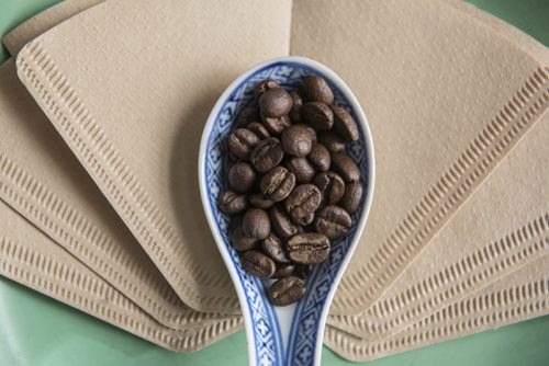 DAVID LIPNOWSKI / WINNIPEG FREE PRESS 151217 Coffee shots to accompany The Home Barista, photographed December 17, 2015. Wendy King ENT - The Home Barista This is for the December 30 food front