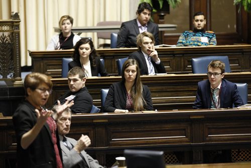 December 28, 2015 - 151228  - Students listen to former politician Judy Wasylycia-Leis, NDP, who was joined by Judy Smith, PC, Jerry Storie, NDP, and Herold Driedger, Lib, during the Bear Pit at the Youth Parliament of Manitoba Monday, December 28, 2015.  John Woods / Winnipeg Free Press