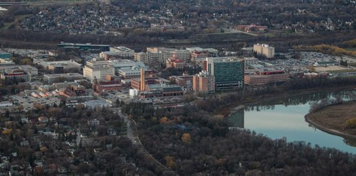 Winnipeg skyline aerial photos for the Red, Assiniboine, La Salle, and Seine River Project. The University of Manitoba (UofM). 151026 - Monday, October 26, 2015 -  MIKE DEAL / WINNIPEG FREE PRESS