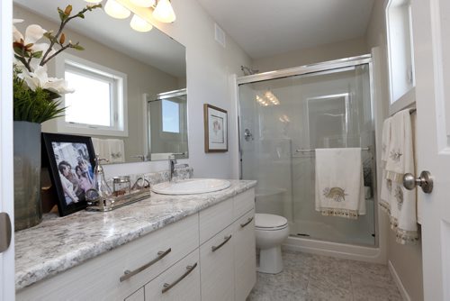 Homes. 148 Cherrywood Road in Bridgwater Trails. The bathroom off of the master bedroom. Kensington Homes sales rep is Heather Daniels.  Todd Lewys story Wayne Glowacki / Winnipeg Free Press Jan. 4 2016