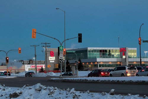 Intersection of McGillivray Ave. and Kenaston (looking East).  High collision corner. Jan 14, 2016 Ruth Bonneville / Winnipeg Free Press